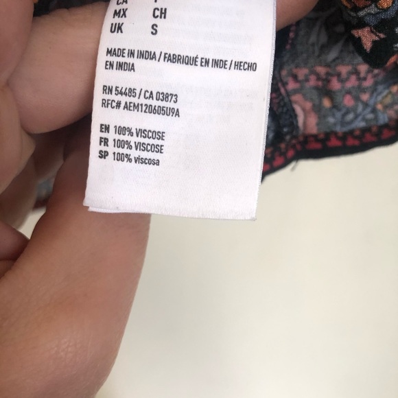 2/$25 Cute American Eagle Boho Top - Picture 6 of 8